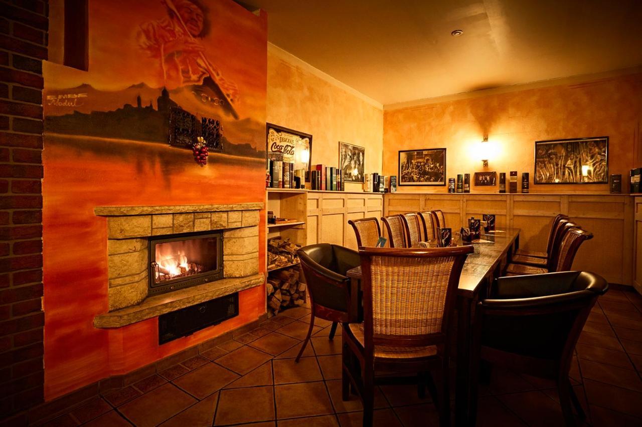 Pension Ruessel-Pub Занґергаузен Екстер'єр фото